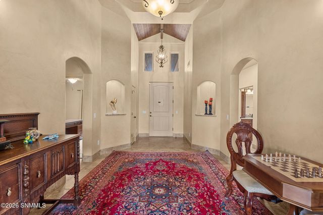 5708 Via Estrella, Las Cruces, NM 88011