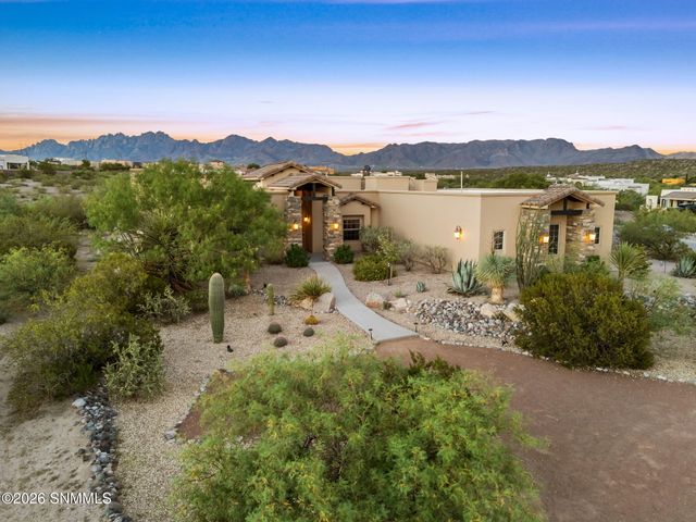 5708 Via Estrella, Las Cruces, NM 88011