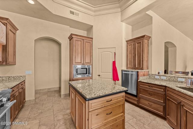 5708 Via Estrella, Las Cruces, NM 88011