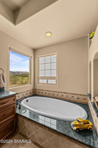 5708 Via Estrella, Las Cruces, NM 88011