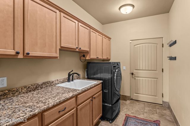 5708 Via Estrella, Las Cruces, NM 88011