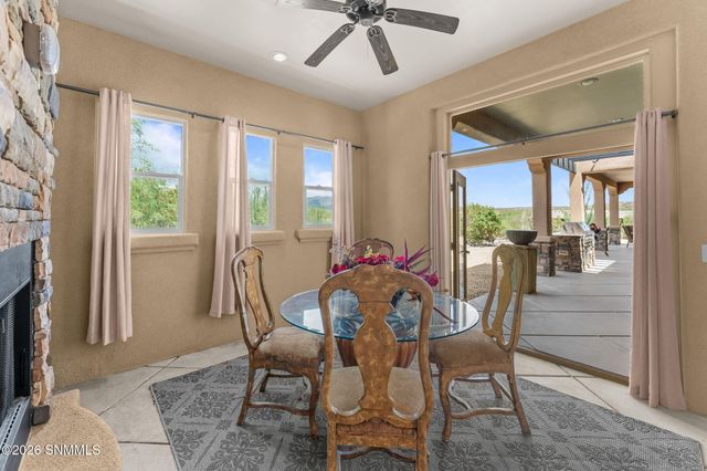5708 Via Estrella, Las Cruces, NM 88011
