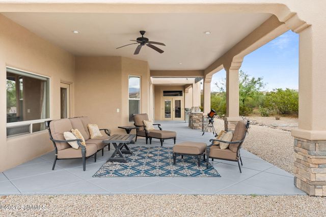 5708 Via Estrella, Las Cruces, NM 88011