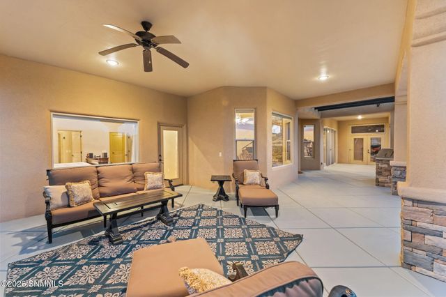 5708 Via Estrella, Las Cruces, NM 88011