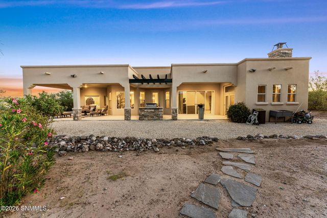 5708 Via Estrella, Las Cruces, NM 88011