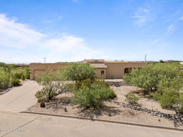 5708 Via Estrella, Las Cruces, NM 88011