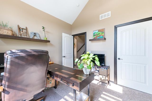 2319 S Vintage Dr, Andover, KS 67002