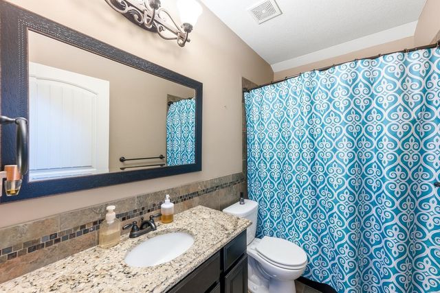 2319 S Vintage Dr, Andover, KS 67002