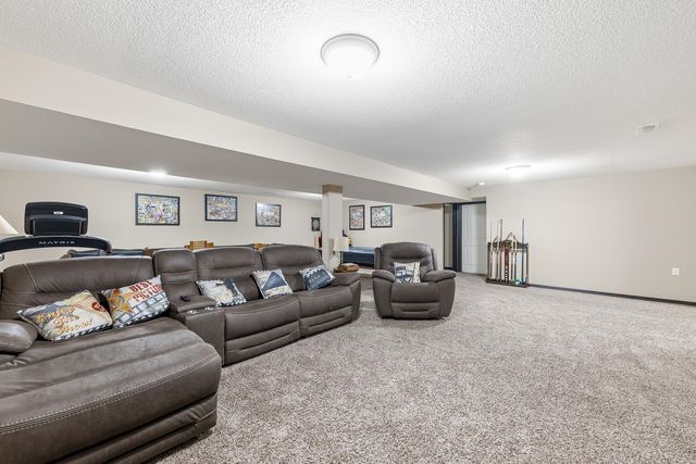 2319 S Vintage Dr, Andover, KS 67002