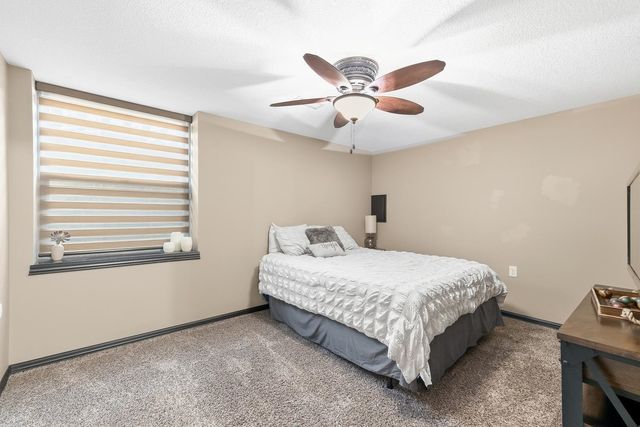 2319 S Vintage Dr, Andover, KS 67002