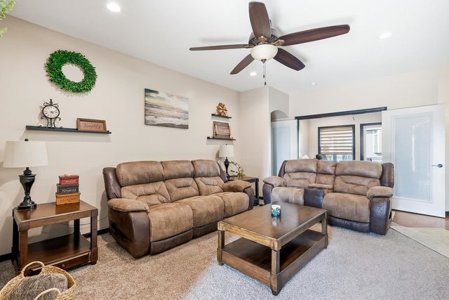 2319 S Vintage Dr, Andover, KS 67002