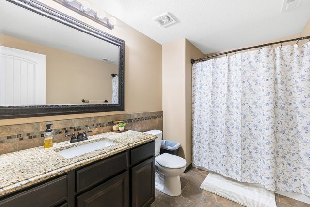 2319 S Vintage Dr, Andover, KS 67002