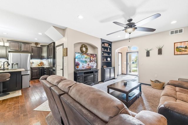 2319 S Vintage Dr, Andover, KS 67002