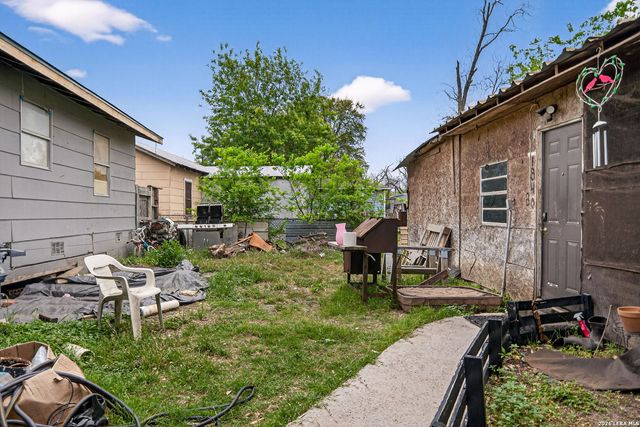 1840 Katy, New Braunfels, TX 78130