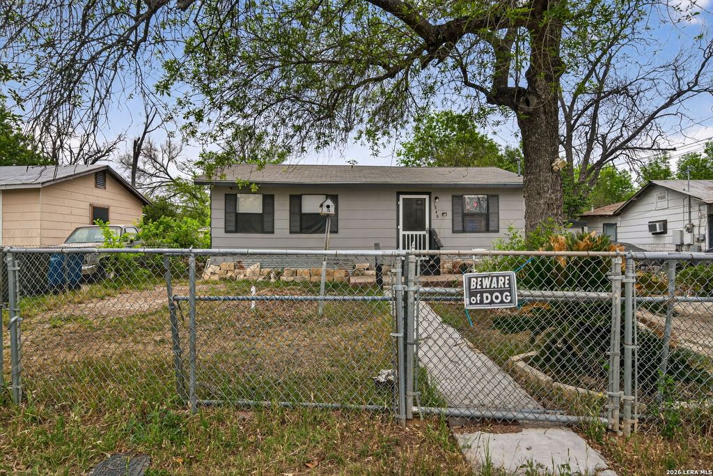 1840 Katy, New Braunfels, TX 78130
