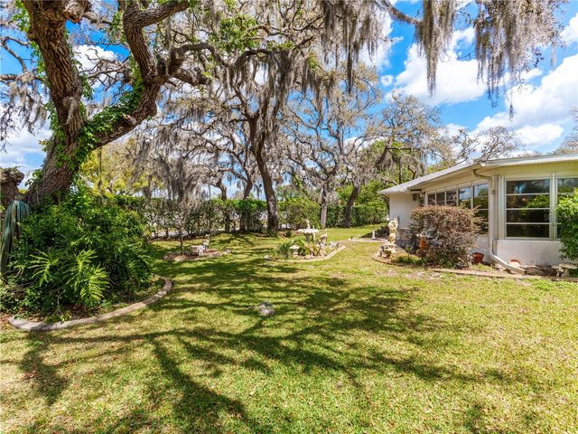 8711 GOLD PINE DR, Port Richey, FL 34668