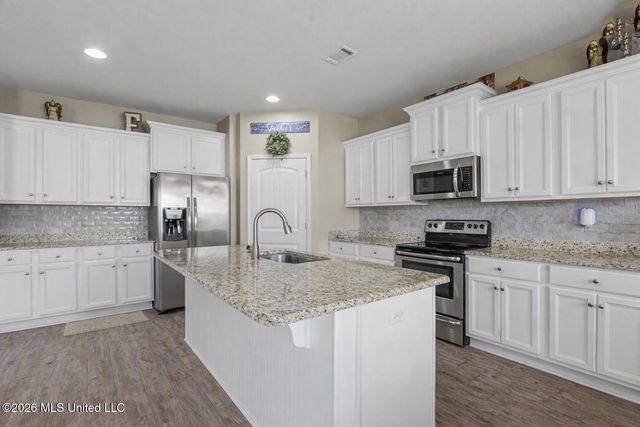 10431 Chapelwood Drive, Gulfport, MS 39503