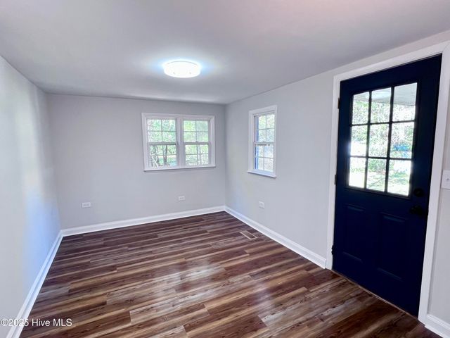 403 N Howe Street, Southport, NC 28461