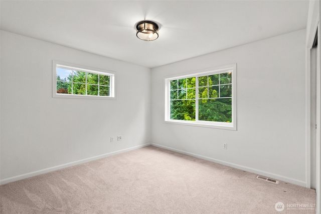 3300 Sugarloaf Street SE, Olympia, WA 98501