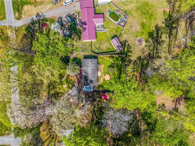 1983 Cartwright Drive, Kernersville, NC 27284