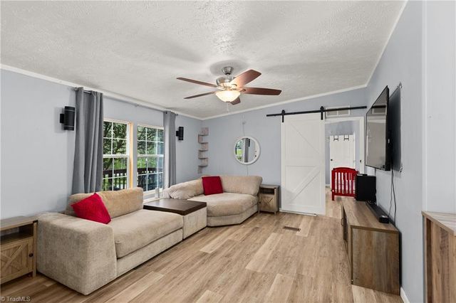 1983 Cartwright Drive, Kernersville, NC 27284