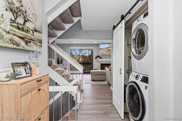 5273 Wright Way, West Bloomfield, MI 48322