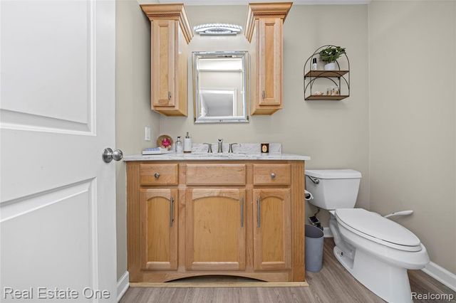 5273 Wright Way, West Bloomfield, MI 48322