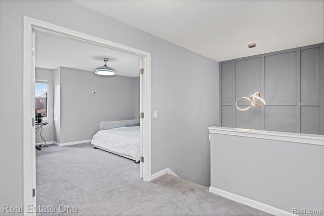 5273 Wright Way, West Bloomfield, MI 48322