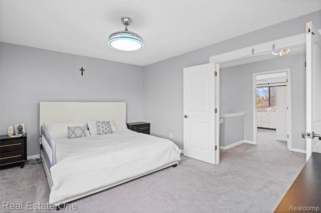 5273 Wright Way, West Bloomfield, MI 48322