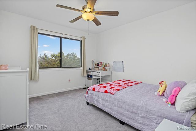 5273 Wright Way, West Bloomfield, MI 48322