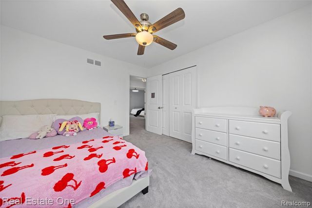 5273 Wright Way, West Bloomfield, MI 48322