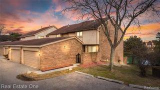 5273 Wright Way, West Bloomfield, MI 48322