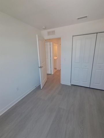 4309 Hammock Grove Drive, Lake Worth, FL 33467