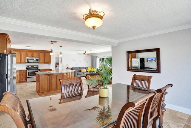 700 SE 5th Avenue, Pompano Beach, FL 33060