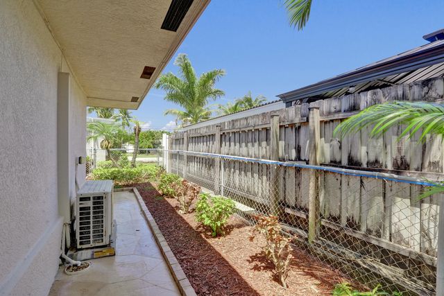 700 SE 5th Avenue, Pompano Beach, FL 33060