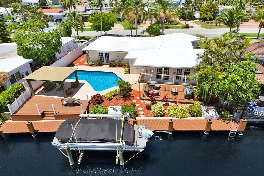 700 SE 5th Avenue, Pompano Beach, FL 33060
