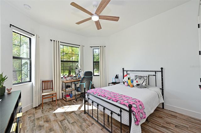 8013 CLEARWATER COURT, Sarasota, FL 34241