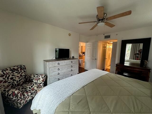 615 Villa Circle 615, Boynton Beach, FL 33435