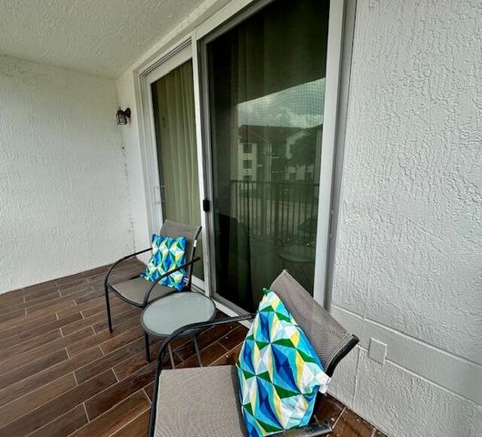 615 Villa Circle 615, Boynton Beach, FL 33435
