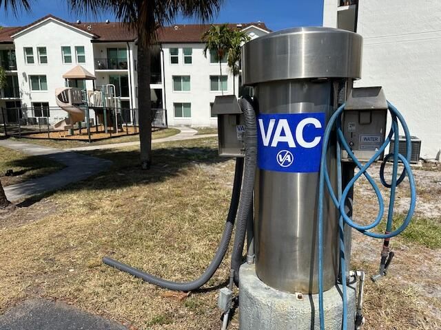 615 Villa Circle 615, Boynton Beach, FL 33435