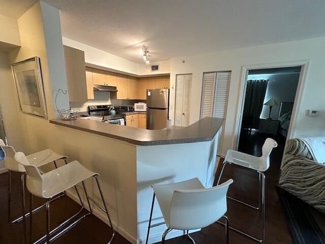 615 Villa Circle 615, Boynton Beach, FL 33435