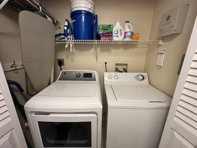 615 Villa Circle 615, Boynton Beach, FL 33435