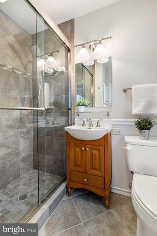 3103 VALLEY LN, Falls Church, VA 22044