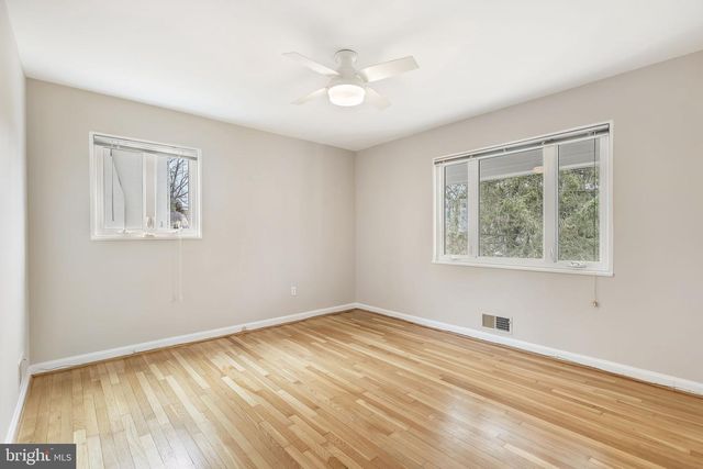 3103 VALLEY LN, Falls Church, VA 22044