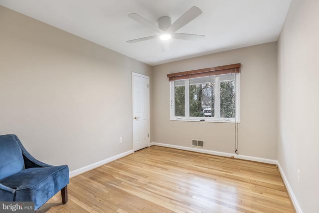 3103 VALLEY LN, Falls Church, VA 22044