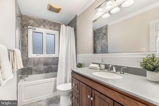 3103 VALLEY LN, Falls Church, VA 22044