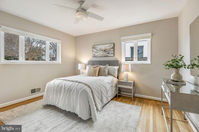 3103 VALLEY LN, Falls Church, VA 22044