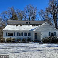 3103 VALLEY LN, Falls Church, VA 22044