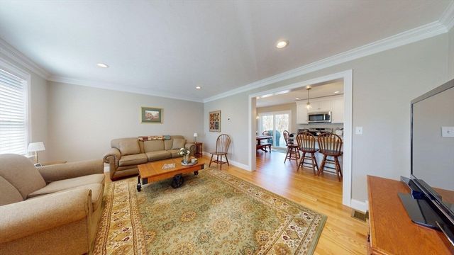 287 Wareham, Middleboro, MA 02346