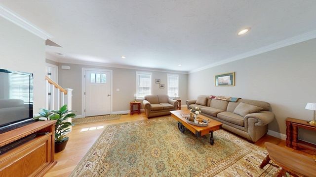 287 Wareham, Middleboro, MA 02346